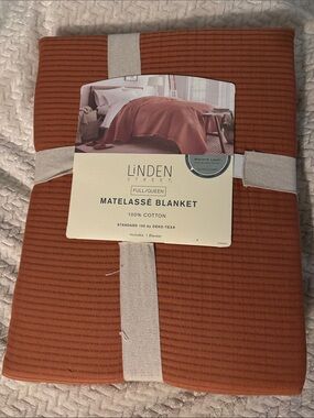 jcpenney Linden Street Matelassé Blanket in Rust
